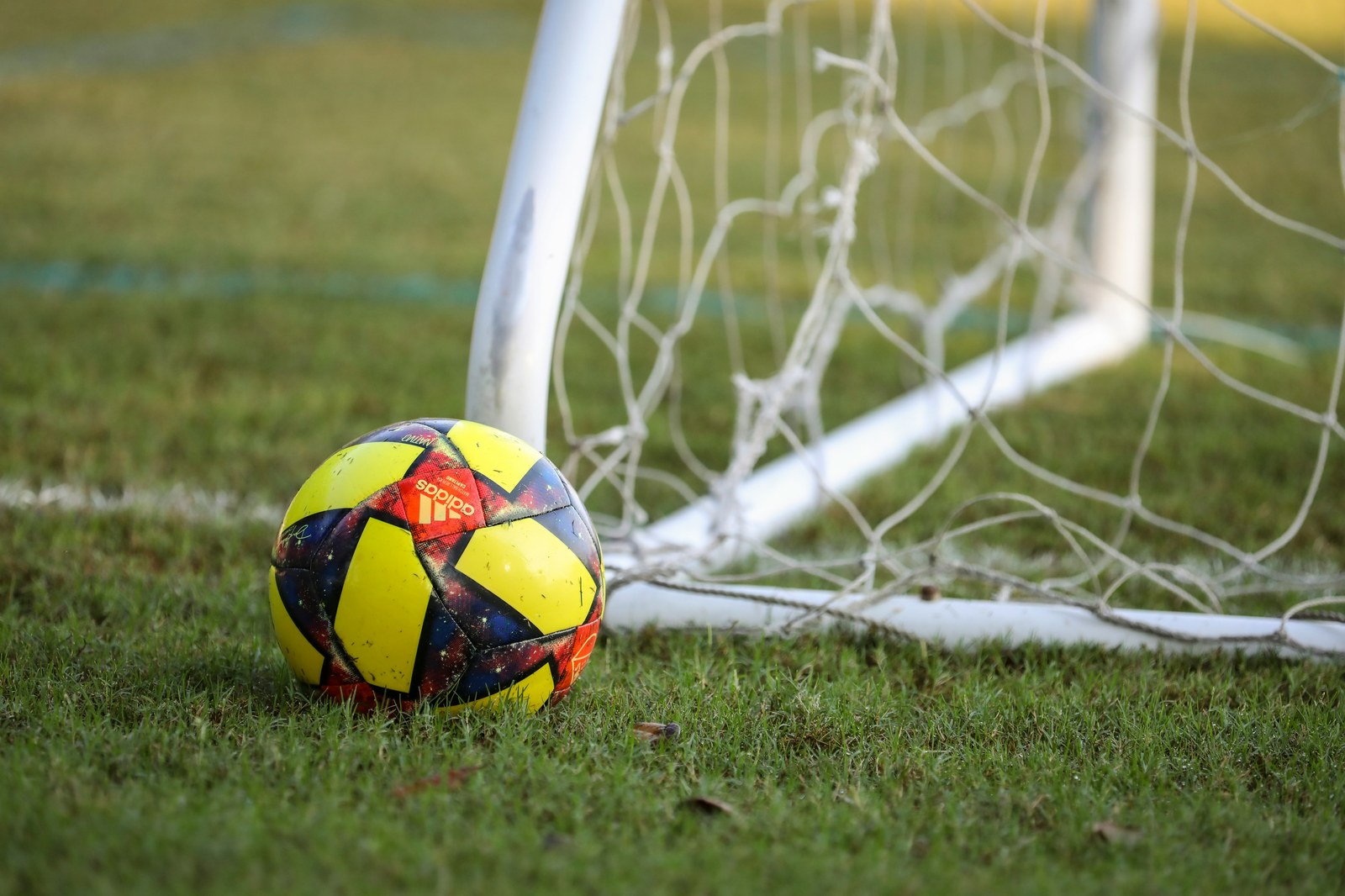 超凡国际 · 体育资讯与赛程首页主视觉配图
